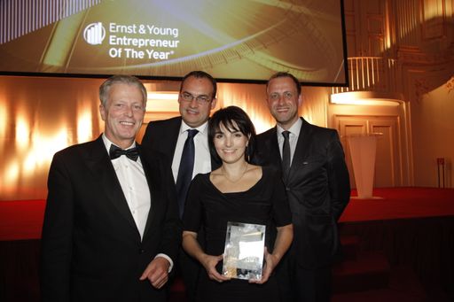 Bundesminister Reinhold Mitterlehner gratulierte Karl, Ernst und Mag. Maria Mayr