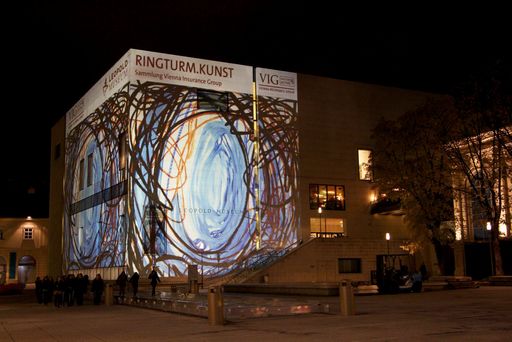  Leopold Museum im MuseumsQuartier, Fassade, beleuchtet anlässlich der Ausstellung "Ringturm.Kunst".