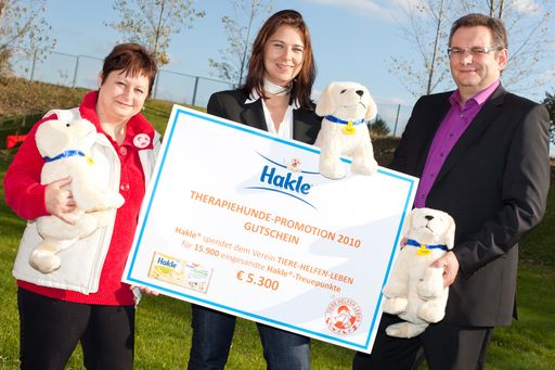  http://pressefotos.at/m.php?g=1&u=84&dir=201010&e=20101027_k&a=event
Hakle Treuepromotion 2010 - Spendenübergabe "TIERE HELFEN LEBEN"