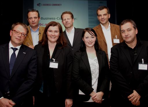 Vorschau Bild von http://pressefotos.at/m.php?g=1&u=43&dir=201010&e=20101028_e&a=event
Über die Benutzerfreundlichkeit neuer Technologien diskutierten Expertinnen und Experten der APA-E-Business-Community in Wien.