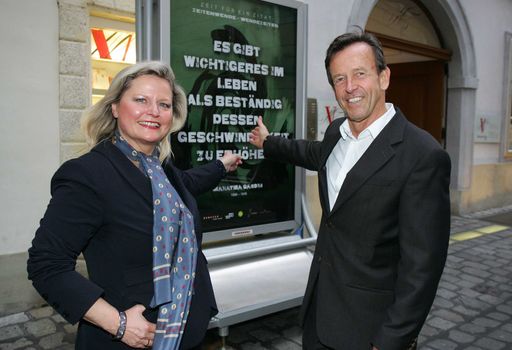  http://pressefotos.at/m.php?g=1&u=68&dir=201011&e=20101109_k&a=event 
- Das Wien Museum mit der Plakatkampagne "Kampf um die Stadt. Politik, Kunst und Alltag um 1930" ist Sieger des Kulturplakatpreises 2009.
