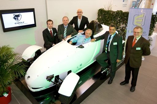 Vorschau Bild von DI Heimo Aichmaier, Dr. Albert Kreiner, Prof. Paolo Tumminelli, Landeshauptmann Gerhard Dörfler, Bürgermeister Gerhard Mock, Prof. Wolfgang Palz (v.l.)