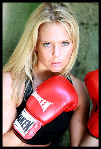 Sonja Kikuta, Weltmeisterin im Kickboxen