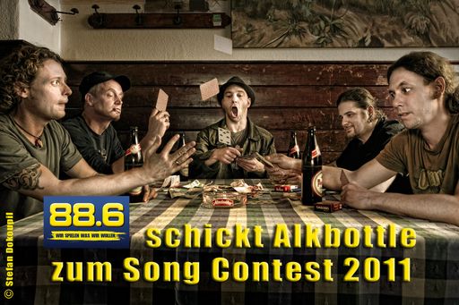 Über zweitausend Radio 88.6-Hörer haben sich mit ihrer Unterschrift für Alkbottle als offiziellen Teilnehmer für Österreich am Song Contest stark gemacht.