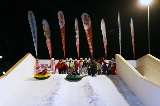Vorschau Bild von Pistenspaß beim Winterzauber im Pollheimerpark.