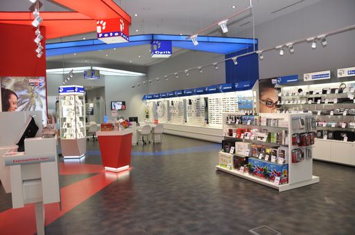Neueröffnung des modernsten Hartlauer Geschäftes in Mistelbach.