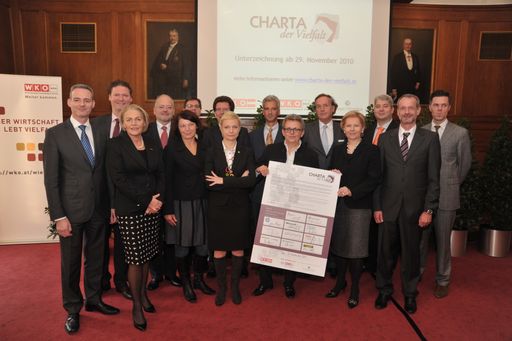 Die elf Erstunterzeichner und ihre Unterstützer: