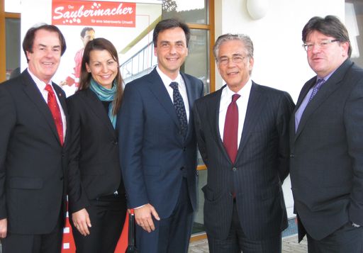 Vorschau Bild von Der Grazer Bürgermeister Siegfried Nagl überzeugt sich im Rahmen des Business Brunches von den revolutionären Ansätzen Fredmund Maliks.