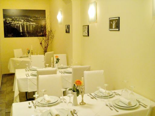 Vorschau Bild von Am 9.Dezember 2010 ladet das ganze Papa Sabino Team zur großen Ristorante Eröffnungsfeier in die Laimgrubengasse 5.