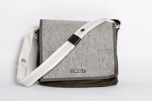 Vorschau Bild von Das Kostümhaus Wien präsentiert eine neue Marke und ein neues Produkt: eine innovative Tasche vom hauseigenen Label wienzwoelf; mit dem "Tasche in Tasche System"; Handgefertigtes aus dem zwoelften Wiener Bezirk