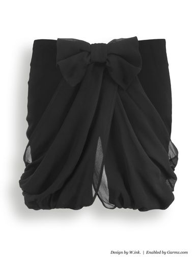 Vorschau Bild von Junge Kreative stellen ihre Designs online vor. Bei entsprechender Nachfrage werden diese von www.Garmz.com produziert und vermarktet. Im Bild: Elle Shorts vom Label W.INK