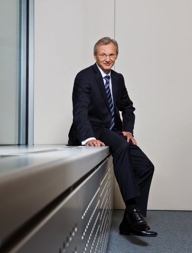 Vorschau Bild von Mag. Manfred Url (54) folgt Erich Rainbacher als Generaldirektor