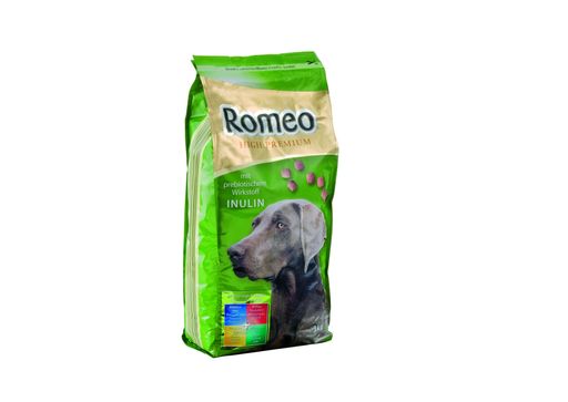 ROMEO Hundetrockenfutter, 3 kg, 3,29 Euro.
Bilder stehen für redaktionelle Zwecke frei zur Verfügung.