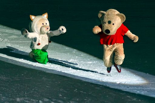  Die Maskottchen der Urlaubs-Arena Kogel-Mogel mit seiner Freundin Kogel-Mia