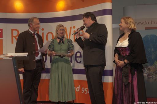 Vorschau Bild von Marktforschungsinstitute, Umfragen und Tourismusexperten sind sich einig: Wandern liegt ausgesprochen im Trend! Wandern hat den Zeitgeist, die österreichischen touristischen Ressourcen und ein äußerst aufgeschlossenes Publikum auf seiner Seite.