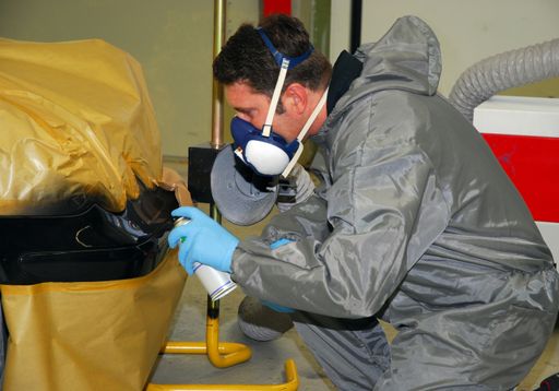 Vorschau Bild von Seit vielen Jahren gehört die Reparatur von Kleinschäden zur täglichen Routine bei ColorMatic. Diese Erfahrung hat man in das Gesamtkonzept PROREPAIR einfließen lassen.