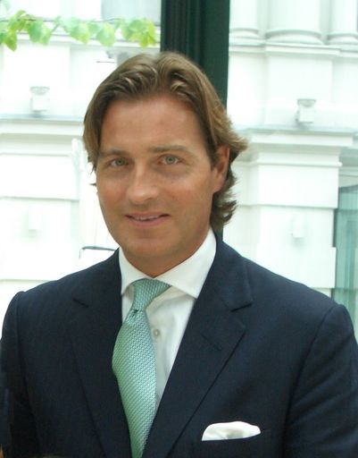  Ernst Abensperg und Traun, Vorstandsvorsitzender der Valartis Bank (Austria) AG