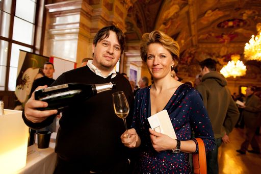 http://pressefotos.at/m.php?g=1&u=84&dir=201102&e=20110224_f&a=event Christian Tschida und Birgit Reitbauer