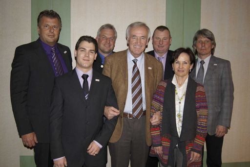Vorschau Bild von VÖW Vorstand 2011 - Konrad Godec, Roman Klucarits (Sekretär VÖW), Günter H. Seybold, Fritz Bauer, Wolfgang Kohout, Gabriele Reif, Gerhard Wagner (v.l.)