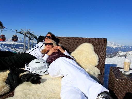 Pulverschnee und Sonne satt: Mit dem Frühjahrs-Special von Zell am See-Kaprun einen Extra-Urlaubstag genießen.