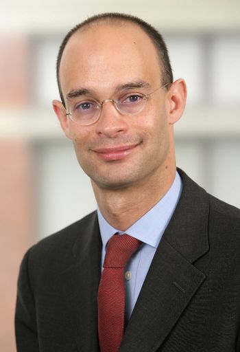  Dr. Phillip Dubsky (41), Partner bei DLA Piper Weiss-Tessbach Rechtsanwälte, hat Scottish Equity Partners bei der Investition in die hetras GmbH, einen österreichischen Hersteller innovativer Hotel Management Software, beraten.