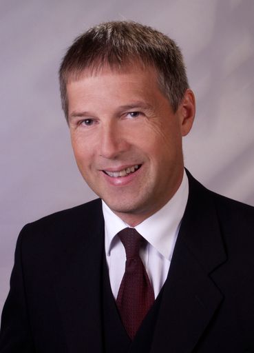 Ing. Werner Fischer, Präsident des österreichischen Nationalkomitees von CENELEC und IEC.
