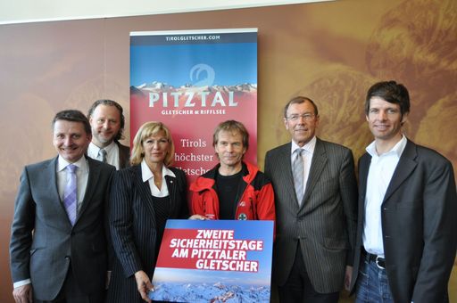  Wir wollen im Pitztal zu diesem zentralen Thema eine Vorreiterrolle einnehmen", erklärt Dr. Hans Rubatscher (GF der Pitztaler Gletscherbahn) die Beweggründe dieser Initiative bei der Pressekonferenz am 22. März