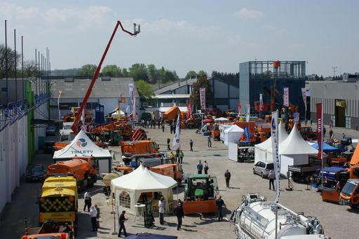 Blick über das Freigelände der ASTRAD & AUSTROKOMMUNAL