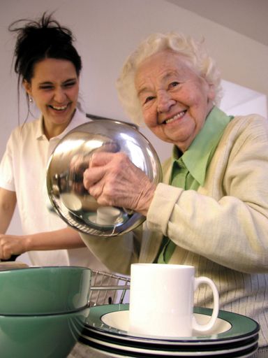  Unterstützung bei anfallenden Arbeiten nach dem Kochen