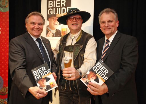  http://pressefotos.at/m.php?g=1&u=54&dir=201103&e=20110328_b&a=event im Bild v.l.n.r.: Casinodirektor Josef Kneifl, Bierpapst Conrad Seidl, Bundesrats-Präsident Gottfried Kneifel