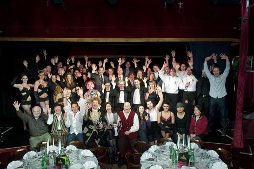  80 Künstler am Herd, in der Manege, im Service und hinter den Kulissen - kurz: das gesamte PALAZZO Team möchte sich bei den Wiener Gästen für ihr Lachen, ihren Applaus und ihre Herzlichkeit bedanken.
