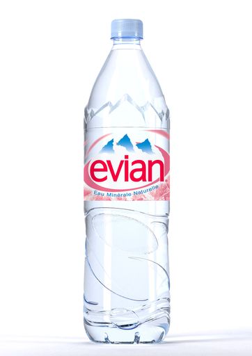 Vorschau Bild von evian - natürliches Mineralwasser mit einzigartig leichter Mineralisierung