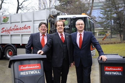 Vorschau Bild von Vorstände (v.li.): Frank Dicker (COO), Hans Roth (CEO), Erhard Schmidt (CFO)