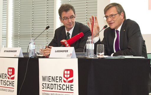 Im Bild (v.l.n.r.): Dr. Michael Staudinger, Direktor Zentralanstalt für Meteorologie und Geodynamik und Mag. Robert Lasshofer, Generaldirektor Wiener Städtische Versicherung