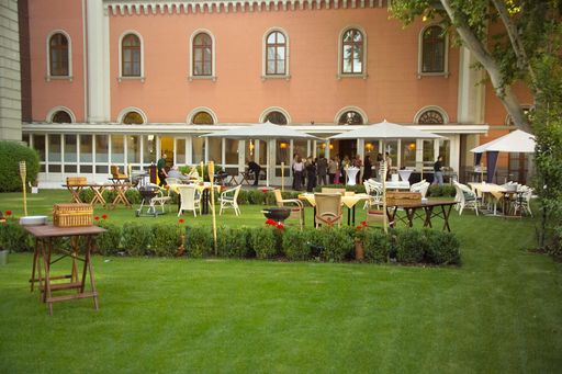 Idyllische Ruhe im City Garden des Imperial Renaissance Hotel