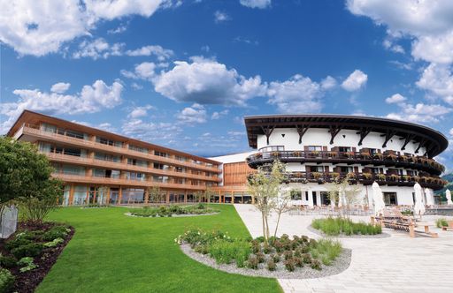  Erstmals findet der "etourism Foundation Dialog" im neuen Travel Charme Ifen Hotel statt.