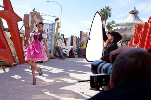 Vorschau Bild von Rebecca beim Shooting in Las Vegas für Krüger Madl