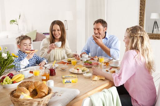 Unwiderstehlich gut - das Sonntagsfrühstück mit der neuen Premium-Margarine von Rama