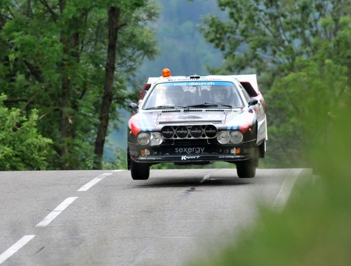 Vorschau Bild von Der legendäre Lancia 037 Evo2, gesponsert von "cool down by protected GROUP" und pilotiert von Peter Freisinger, als Safety Car bei der Judenburg-Pölstal-Rallye 2011..Bild: (C)protected-GROUP