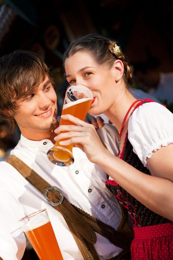 Tiroler Trachtenpärchen