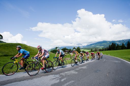 Vorschau Bild von PEAKBREAK verschafft begeisterten Hobbyradlern die einmalige Möglichkeit, richtige Tourluft zu schnuppern und ein aussergewöhliches Gruppenerlebnis zu erfahren.