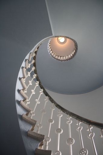 Vorschau Bild von Russenvilla Stiegenhaus.