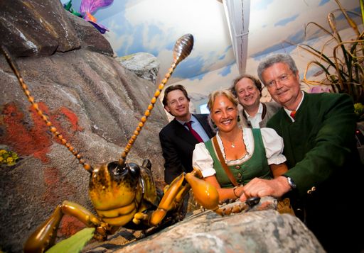  v.l.n.r.: Generaldirektor Dr. Johannes Hörl (Großglockner Hochalpenstraßen AG), Landesrätin Dr. Tina Widman (Salzburg), Direktor Dr. Norbert Winding (Haus der Natur), Präsident Hans Kutil (Salzburger Naturschutzbund)