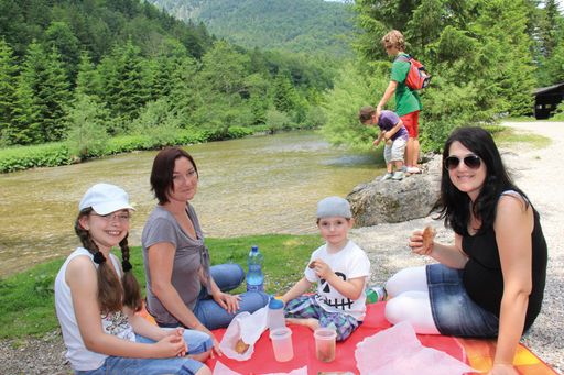  Der Wildpark Grünau ist ein beliebtes Freizeit- und Erholungsziel für Familien und Kinder