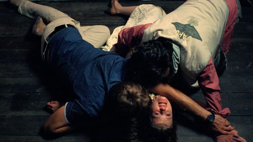 Vorschau Bild von Tom and Niels fixing Sonja on the floor