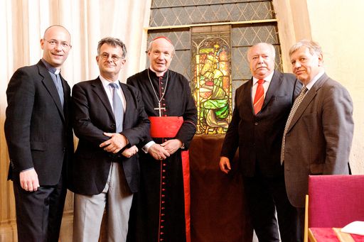 (v.l.n.r.) Dompfarrer Toni Faber, Dombaumeister Wolfgang Zehetner, Kardinal Christoph Schönborn, Bürgermeister Michael Häupl und Wien Museum-Direktor Wolfgang Kos