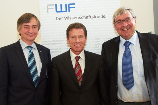 http://www.apa-fotoservice.at/galerie/2011/ 
Im Bild v.l.n.r.: Rektor der Medizinischen Universität Graz Josef Smolle, Bundesminister Karlheinz Töchterle und FWF-Präsident Christoph Kratky