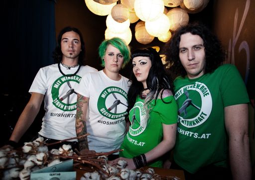 Vorschau Bild von "Mit WindEnergie gegen Atomkraft - Bioshirts.at" wird auch von CENTAO DIE ROCK DURCHSTARTER AUS ÖSTERREICH (Top-5 I-Tunes-RockalbumCharts) unterstützt.