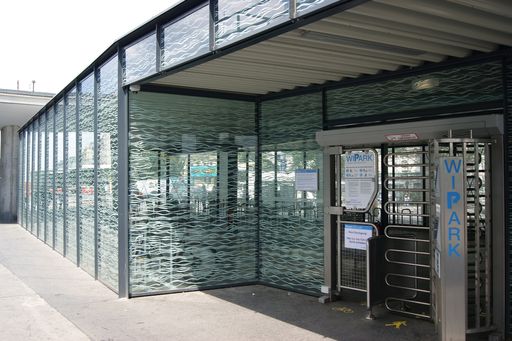 Vorschau Bild von Wiens erste Fahrradgarage auf der Hietzinger Kennedybrücke wird mit der jetzt anlaufenden Sommeraktion noch günstiger.