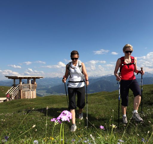 Der Adlerweg ist der Hauptwanderweg durch ganz Tirol